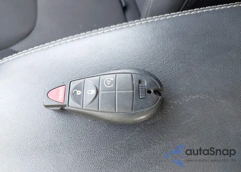 2015 Jeep Cherokee Latitude z USA, uszkodzony, nr VIN 1C4PJMCB3FW728370